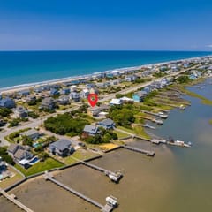 Live Oak Landing | Sound & Beach· Kayaks· Dock· EI