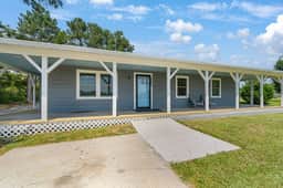 Lake Road Lodge - Image 3