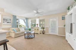 Live Oak Landing | Sound & Beach· Kayaks· Dock· EI - Image 4