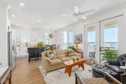 Oceanfront Guest Suite~Serenity by the Sea - Image 2