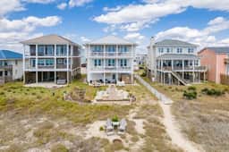 Oceanfront Guest Suite~Serenity by the Sea - Image 5