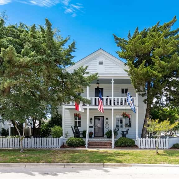 The Delamar Gibble | Historic DT Beaufort · 4BR - Image 1