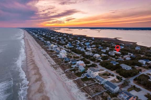 Beachside Studio~Easy Beach Access~Fully Stocked - Image 3