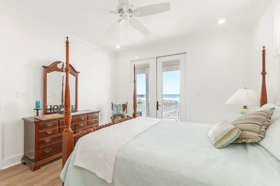 Oceanfront Guest Suite~Serenity by the Sea - Image 4