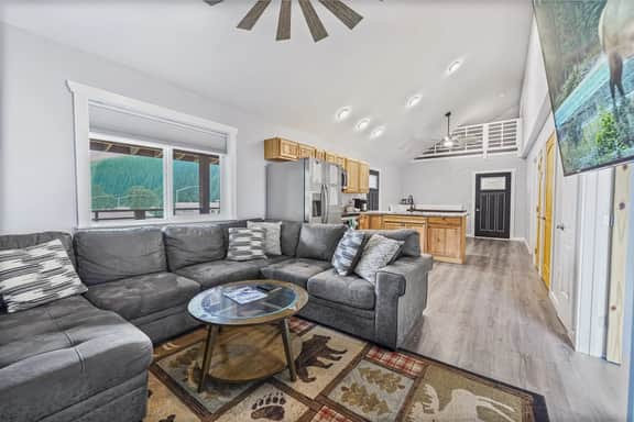 The Wilders View | Downtown Seward · Deck Views · Sleeps 7 - Image 3